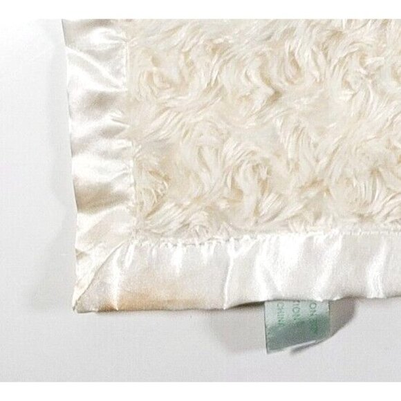 Bearington Baby Collection Ivory/Cream Swirl Satin Security Blanket/Lovey - Picture 4 of 4